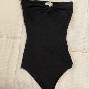 Honey punch strapless black bodysuit